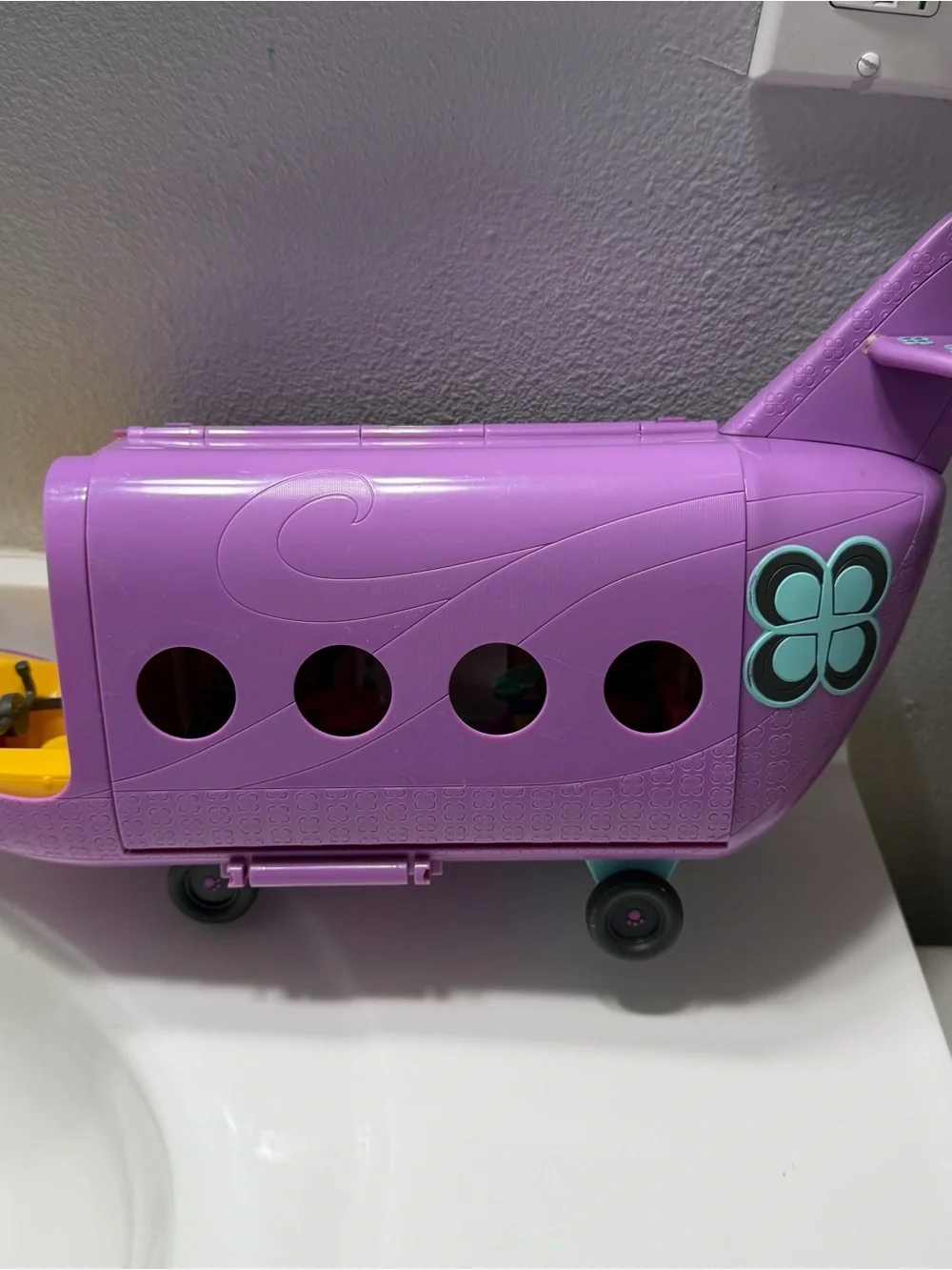 Littlest Pet Shop Blythe Loved Pet Jet